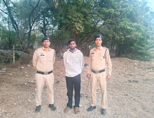 वैशाली नगर में मकान से लाखों के गहने चोरी का खुलासा, एक गिरफ्तार, दो नाबालिग संप्रेक्षण गृह भेजे गए