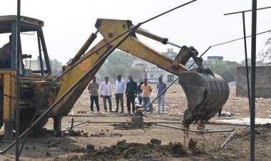 भिलाई में निगम की जमीन पर बन रहा था अवैध क्रिकेट कोर्ट, नगर निगम की टीम ने अतिक्रमण हटाया