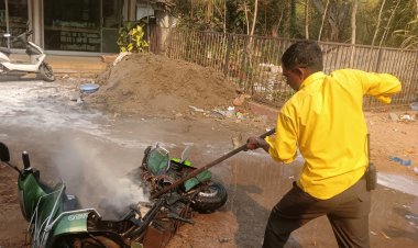 भिलाई में इलेक्ट्रिक स्कूटर में लगी आग, दमकल टीम ने समय रहते पाया काबू