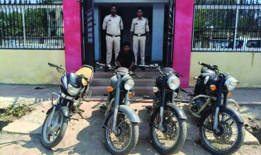 बुलेट चोरी गिरोह का पर्दाफाश: युवक सहित 5 नाबालिग पकड़े, 3 बाइक बरामद
