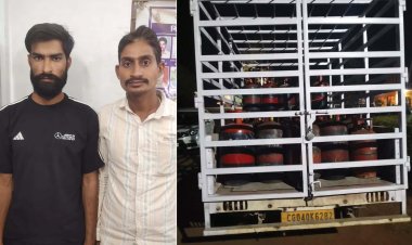 अवैध गैस कारोबार पर पुलिस की कार्रवाई, 45 सिलेंडर के साथ पिकअप पकड़ी गई, दो हिरासत में