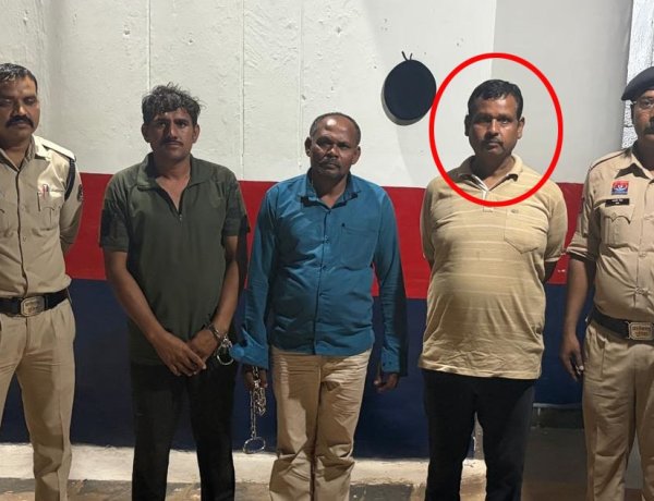 छत्तीसगढ़ के दुर्ग में 8 करोड़ों की अफीम की खेती का भंडाफोड़, भाजपा नेता विनायक ताम्रकार समेत 3 गिरफ्तार