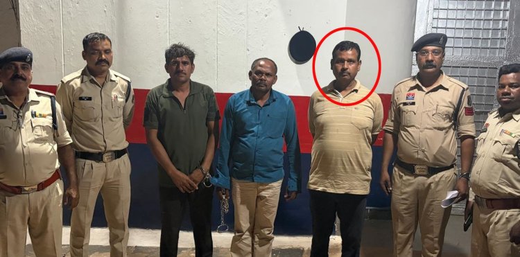 छत्तीसगढ़ के दुर्ग में 8 करोड़ों की अफीम की खेती का भंडाफोड़, भाजपा नेता विनायक ताम्रकार समेत 3 गिरफ्तार