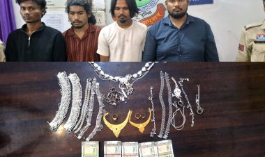 चोरी का फरार आरोपी गिरफ्तार, सोने-चांदी के जेवर और नकदी सहित कुल 14.77 लाख की संपत्ति जब्त