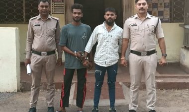 थाना परिसर में रील बनाना पड़ा भारी, पुलिस ने 2 युवकों को किया गिरफ्तार