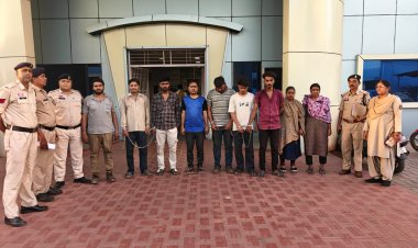 सायबर ठगी में प्रयुक्त म्यूल खातों पर दुर्ग पुलिस की बड़ी कार्रवाई, 11 आरोपी गिरफ्तार, 250 खातों में 1.88 करोड़ से अधिक लेनदेन का खुलासा