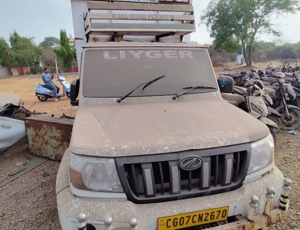 अवैध शराब और पशु तस्करी पर बड़ा एक्शन, 3 वाहन राजसात