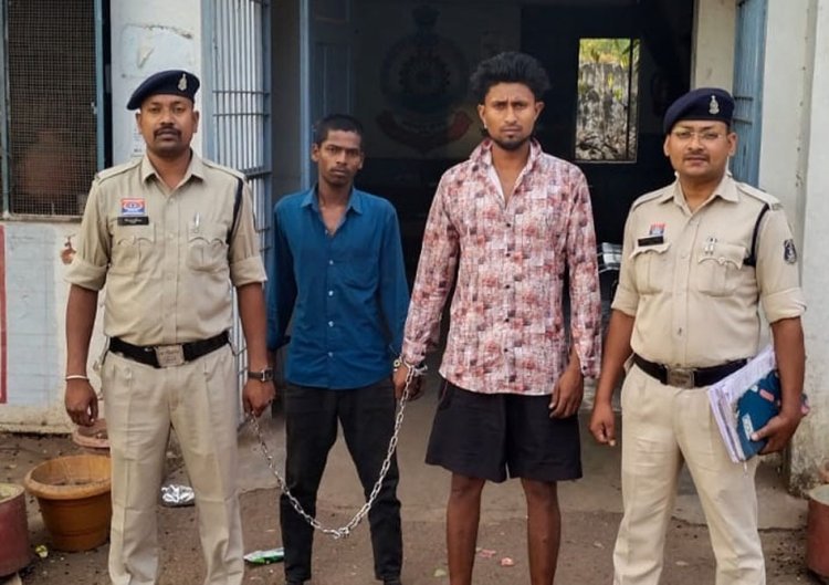 धारदार हथियार लहराकर आतंक फैलाने वाला युवक पुलिस की गिरफ्त में