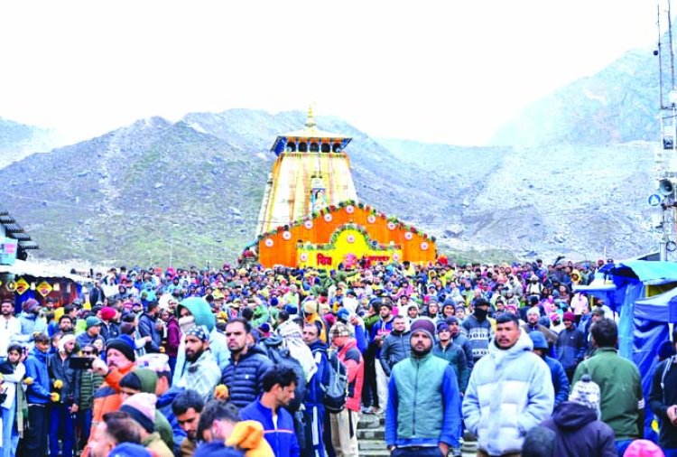 केदारनाथ मंदिर के कपाट खुले, ‘हर-हर महादेव’ के जयघोष से गूंजा धाम