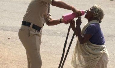 45 डिग्री की तपिश में महिला आरक्षक ने दिखाई इंसानियत, प्यास से बेहाल बुजुर्ग महिला को पिलाया पानी