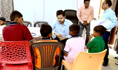 कलेक्टर अभिजीत सिंह ने बिहार से लाए गए पांच बच्चों के मामले में ठेकेदार और फैक्ट्री प्रबंधन पर कार्रवाई के दिए निर्देश