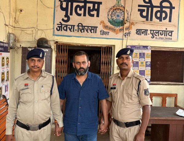 हार्वेस्टर देने के नाम पर किसानों से लाखों रुपये वसूलने वाला अधिकृत डीलर गिरफ्तार