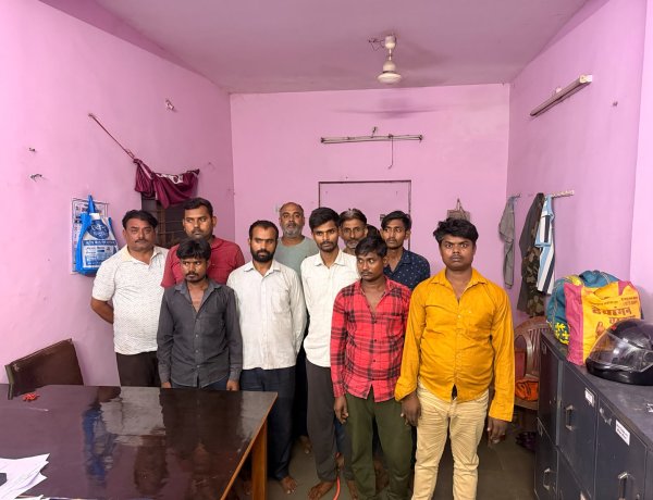 दुर्ग में अवैध गुटखा फैक्ट्रियों पर पुलिस का बड़ा छापा, 10 आरोपी गिरफ्तार, लाखों का माल जब्त