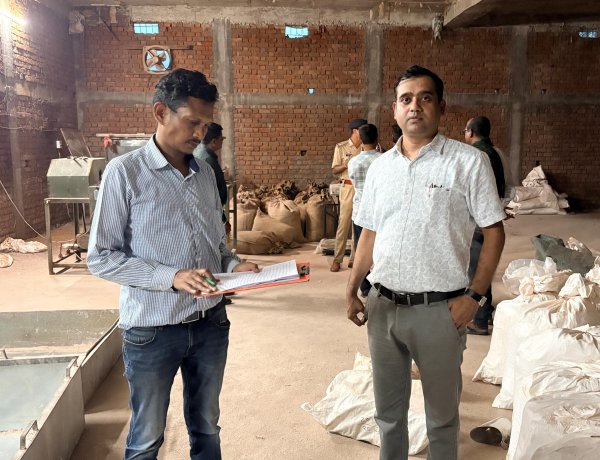 दुर्ग जिले में फिर अवैध गुटखा फैक्ट्री का भंडाफोड़, 1600 किलो तैयार माल, 1600 किलो रॉ मटेरियल समेत तीन मशीनें जब्त