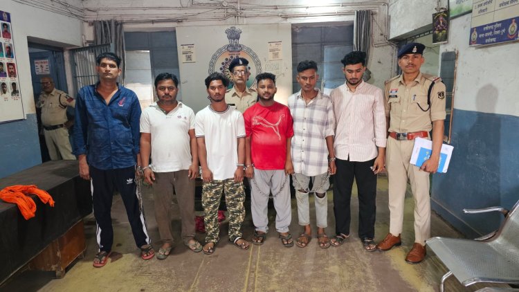 कैरम सेंटर में सिगरेट मांगने को लेकर विवाद, हत्या के प्रयास मामले में 2 नाबालिग सहित 8 गिरफ्तार