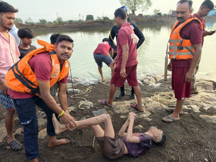 नंदिनी पत्थर खदान में डूबे 13 वर्षीय बालक का शव बरामद, SDRF ने 50 फीट गहरे पानी में चलाया रेस्क्यू
