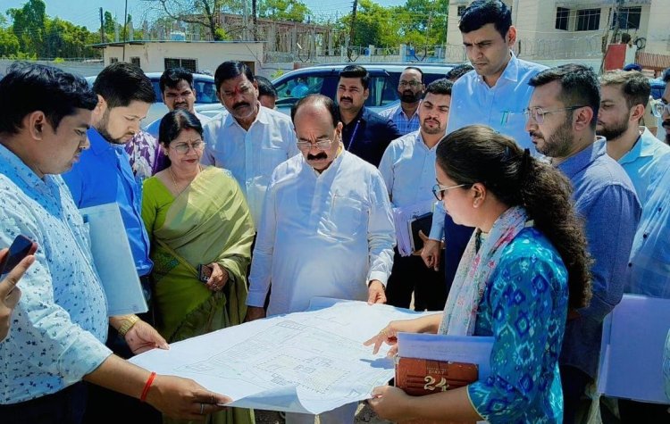 उपमुख्यमंत्री अरुण साव ने महापौर के साथ विकास कार्यों का किया निरीक्षण,  समय-सीमा में गुणवत्तापूर्ण कार्य पूर्ण करने दिए निर्देश