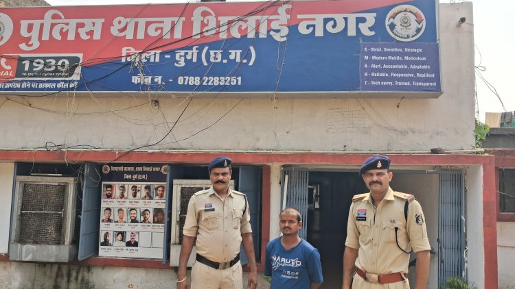 धारदार हथियार लेकर घूम रहा युवक गिरफ्तार, आर्म्स एक्ट के तहत कार्रवाई