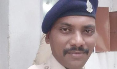 20 हजार की रिश्वत मांगना पड़ा भारी, कुम्हारी थाने का आरक्षक सोलोमन राजू सस्पेंड