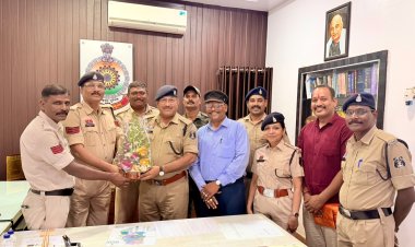 ढाई साल की यादें साथ लेकर जगदलपुर रवाना हुए ASP सुखनंदन राठौर, भावुक विदाई में बोले- "अलविदा दुर्ग, अलविदा भिलाई"
