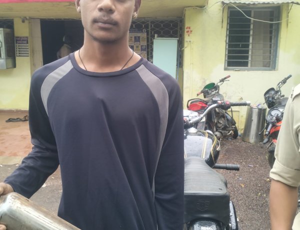 पटाखे जैसी आवाज निकालने वाली बुलेट पर पुलिस की कार्रवाई, ₹5000 का चालान