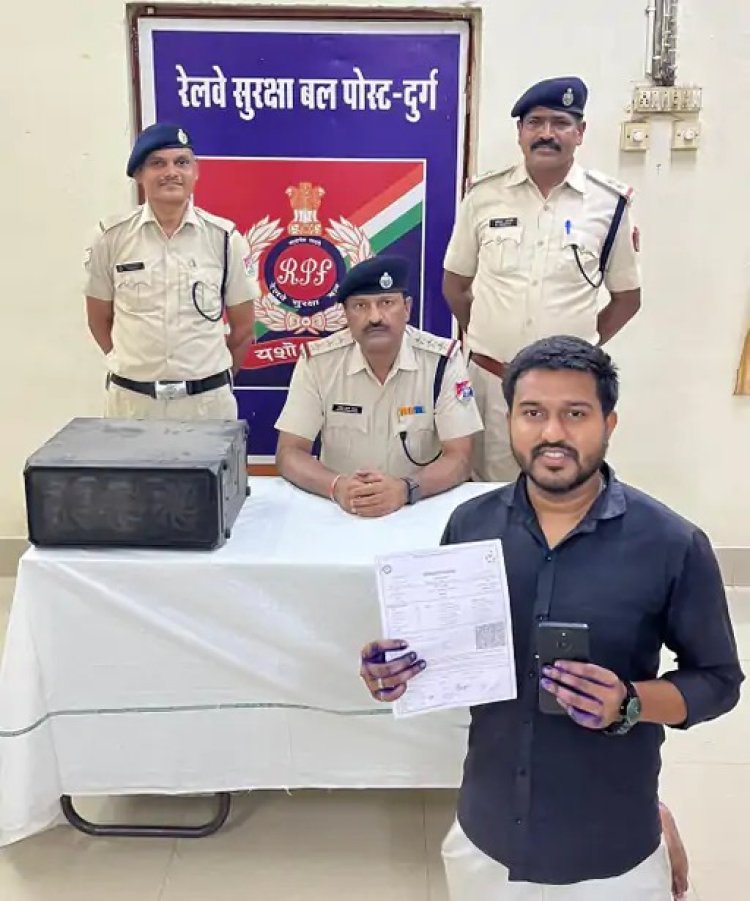 पर्सनल आईडी से बेच रहा था रेलवे ई-टिकट, RPF का छापा, चॉइस सेंटर संचालक गिरफ्तार