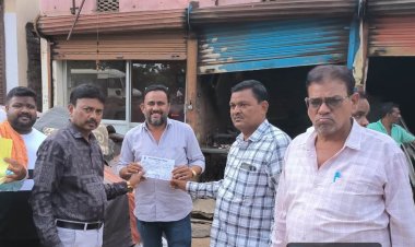 निगम और पुलिस का बड़ा एक्शन: नेहरू नगर से मौर्या टॉकीज तक हटीं अवैध गुमटियां, सड़क किनारे खड़े वाहनों पर कार्रवाई