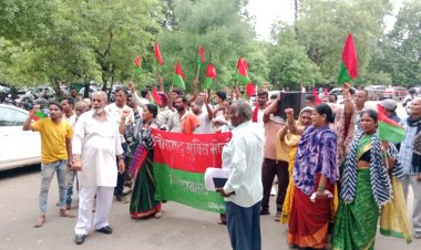 एफसीआई दुर्ग के 44 हेल्परों को काम से हटाया, मजदूर संघ ने कलेक्टर से लगाई न्याय की गुहार