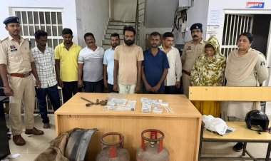 बंद मकानों की रेकी, ताला तोड़कर चोरी: वैशाली नगर पुलिस ने गिरोह के 5 सदस्यों को पकड़ा