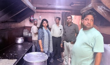 Breaking News: भिलाई के प्रतिष्ठित  इडली-डोसा सेंटर पर खाद्य विभाग की कार्रवाई, लाइसेंस निरस्त