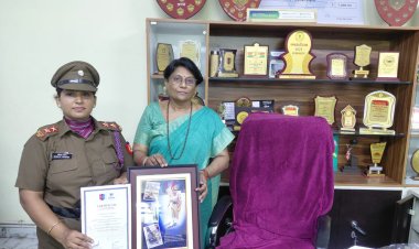 45 दिन की कठिन ट्रेनिंग पूरी कर नंदिता प्रकाश बनीं एसोसिएट एनसीसी ऑफिसर, दुर्ग जिले का नाम किया रोशन