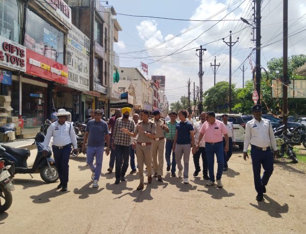 सुपेला में अब सड़क पर पार्किंग पड़ी तो होगी कार्रवाई, वन-वे व्यवस्था पर बनी सहमति