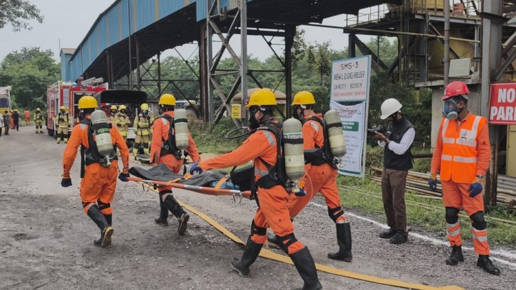 भिलाई इस्पात संयंत्र में जहरीली गैस रिसाव, SDRF, NDRF और BSP के सुरक्षा टीम ने किया कर्मचारियों का रेस्क्यू