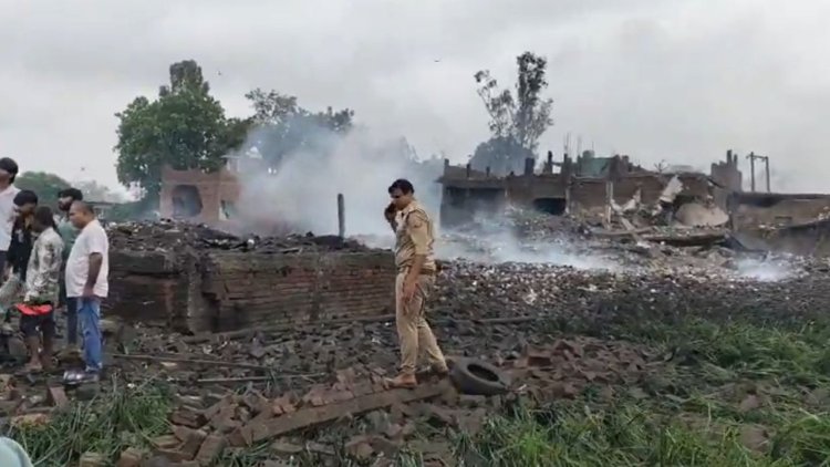कौशांबी में पटाखा फैक्ट्री में भीषण विस्फोट, 2 बच्चों समेत 11 की दर्दनाक मौत, 22 झुलसे