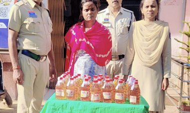 खुर्सीपार में अवैध शराब बिक्री का भंडाफोड़, 30 पौवा देशी शराब के साथ महिला गिरफ्तार