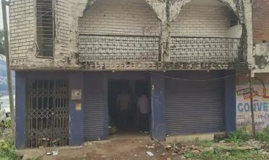 कुम्हारी में गुटखा कारोबार पर GST का शिकंजा, फैक्ट्री से 30 बोरा माल और दो मशीनें जब्त