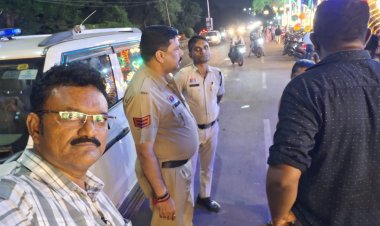 गणेश पंडाल में अवैध पार्किंग शुल्क वसूली पर निगम की कार्रवाई