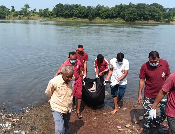 दो दिन के सघन रेस्क्यू के बाद शिवनाथ नदी से युवक का शव बरामद
