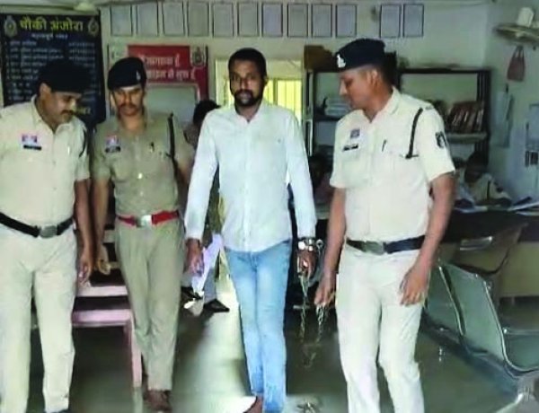 रसमड़ा में घर की अलमारी से सोने के आभूषण चोरी, आरोपी गिरफ्तार