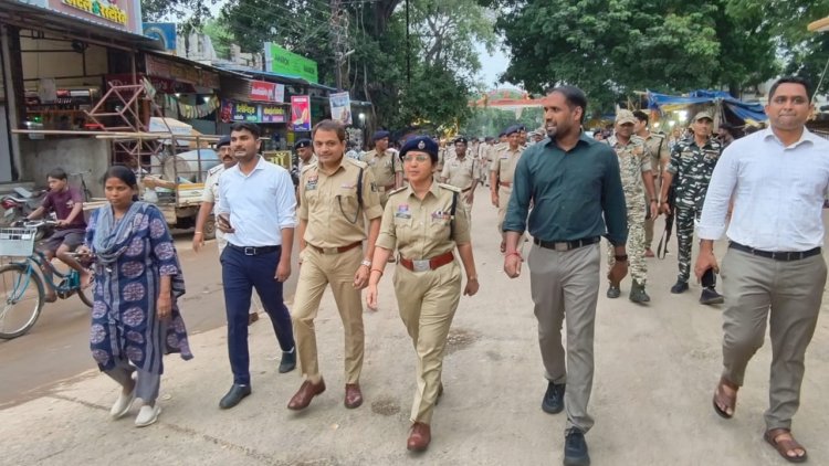 गणेशोत्सव से पहले पुलिस का फ्लैग मार्च, उपद्रवियों को सख्त संदेश