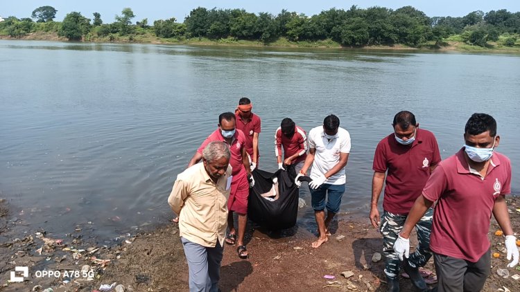 दो दिन के सघन रेस्क्यू के बाद शिवनाथ नदी से युवक का शव बरामद