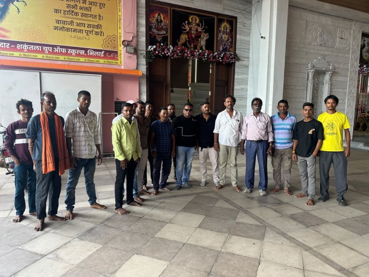 मंदिर की टेंट व्यवस्था पर विवाद, व्यापारियों ने लगाया एकाधिकार का आरोप