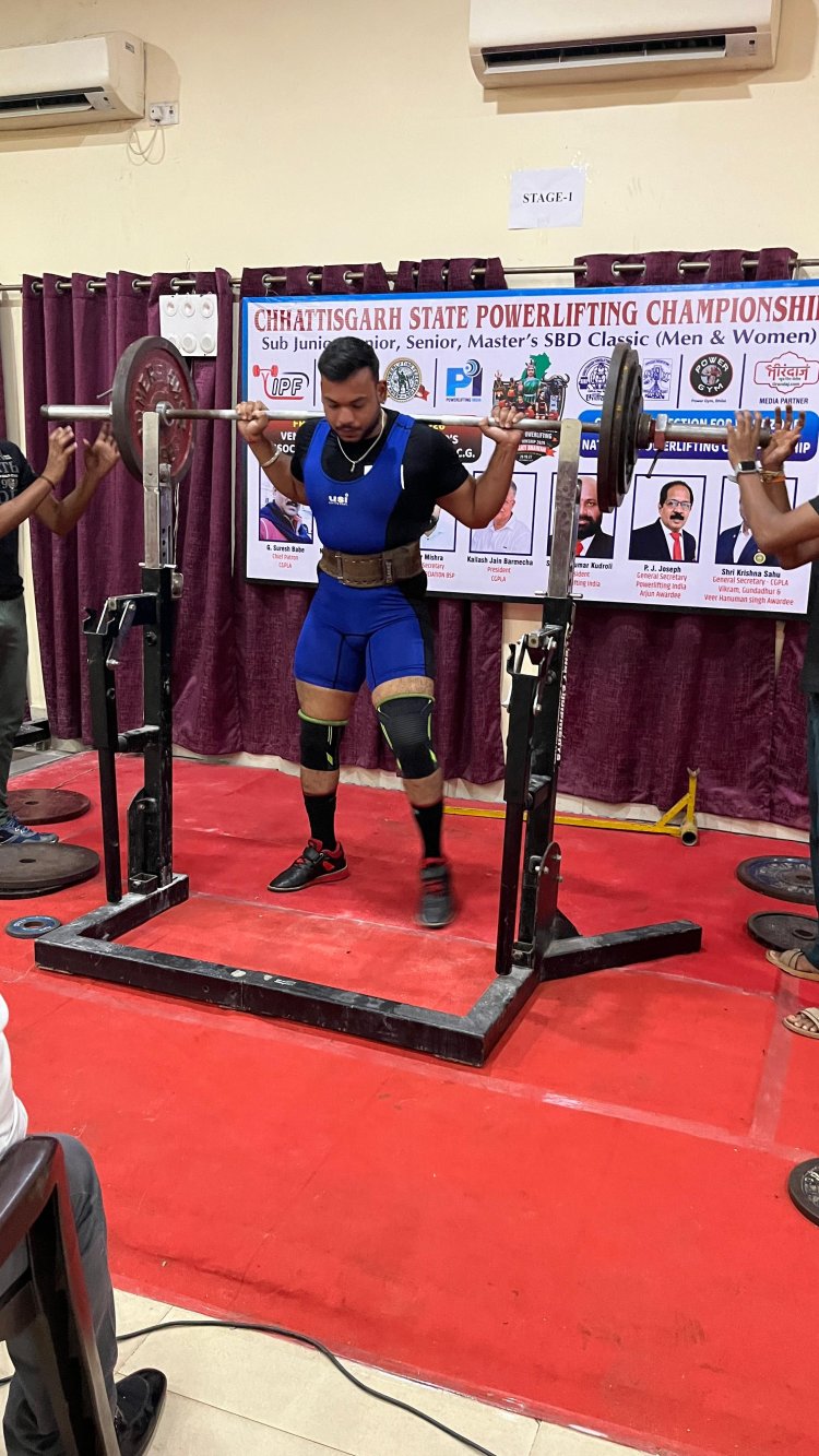 पावरलिफ्टिंग प्रतियोगिता का शुभारंभ, पहले दिन 150 खिलाड़ियों ने दिखाया दमखम, पुरुषों के पांच वजन वर्गों में हुई जोरदार प्रतिस्पर्धा