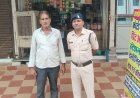 चोरी का लोहा खरीदकर गोदाम में छिपाने का आरोप, कबाड़ी का मैनेजर गिरफ्तार