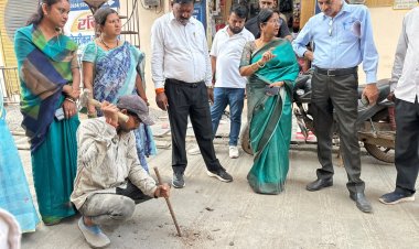 6 इंच की सड़क बन रही थी 2.5 से 3 इंच, महापौर ने लगाई ठेकेदार को फटकार